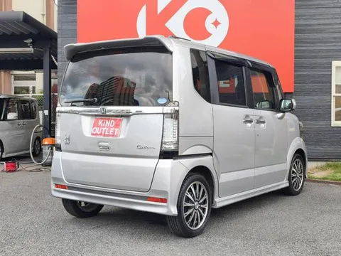 Honda N-BOX Custom