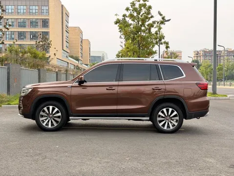 Roewe RX8
