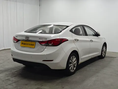 Hyundai Elantra (Avante)