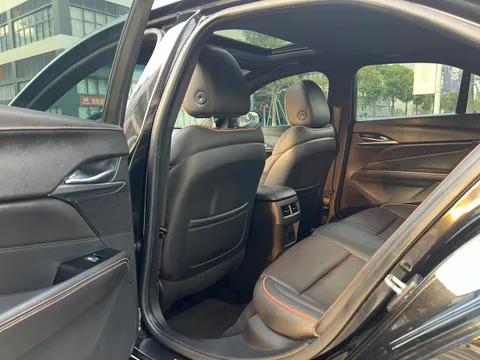 Cadillac CT4