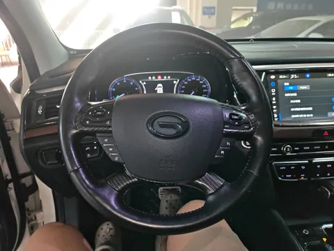 Gac GS8