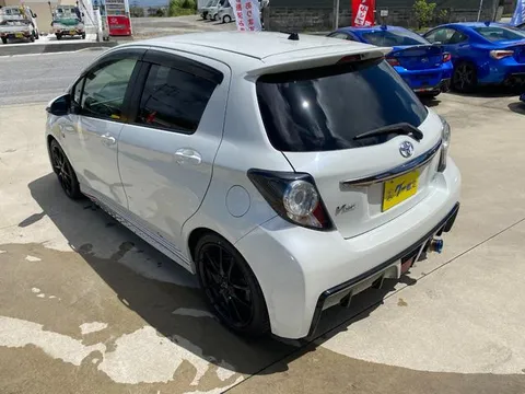 Toyota Yaris (Vitz)
