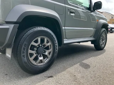 Suzuki Jimny Sierra