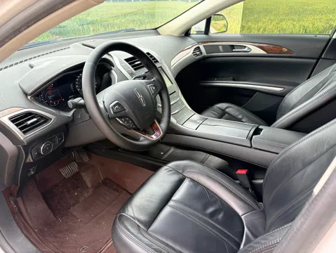 Lincoln MKZ