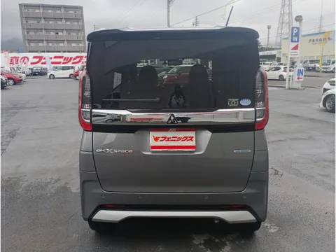 Mitsubishi eK X Space