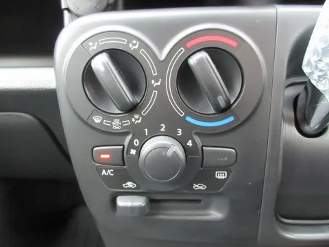 Nissan Clipper Van