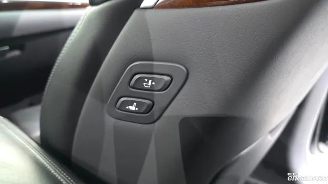 Genesis G90 (EQ900)