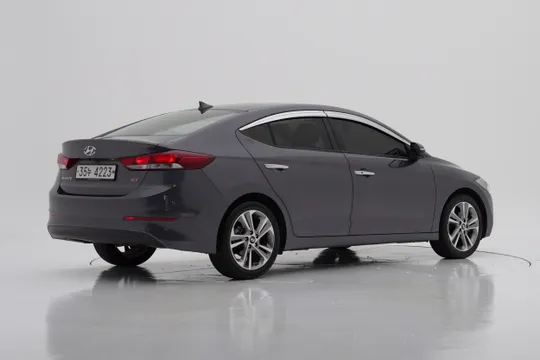 Hyundai Elantra (Avante)
