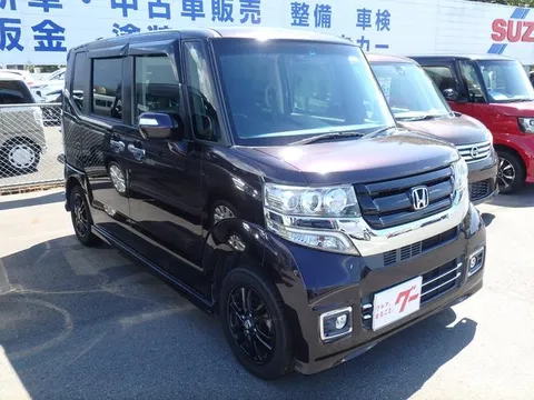 Honda N-BOX Custom