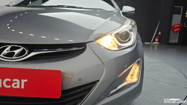 Hyundai Elantra (Avante)