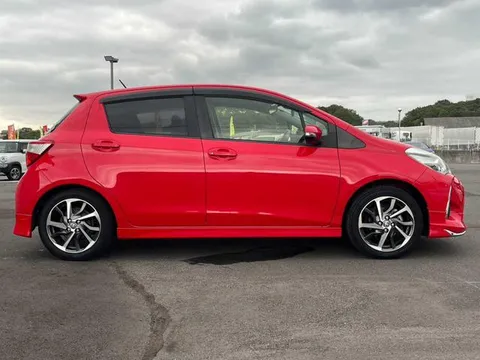 Toyota Yaris (Vitz)