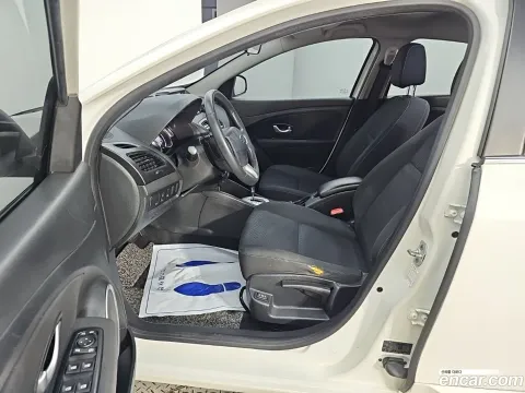 Renault SM3