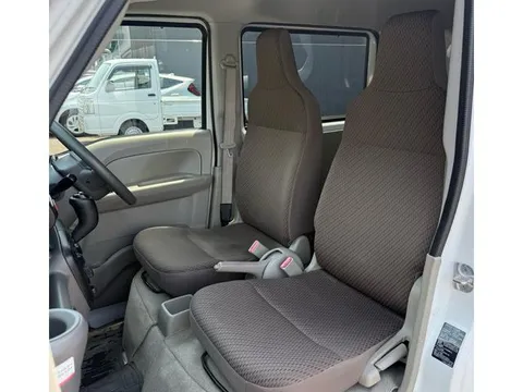 Mitsubishi Minicab Van