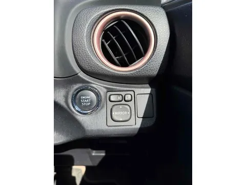 Toyota Yaris (Vitz)