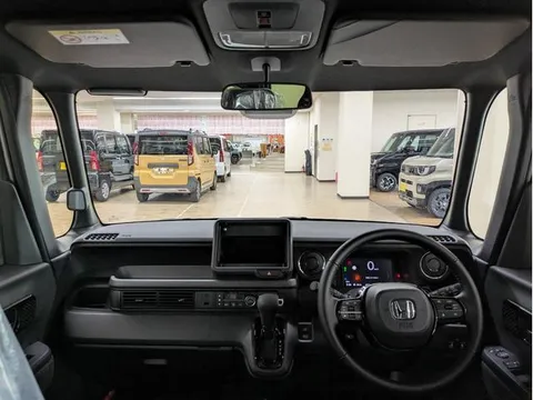 Honda N-BOX Custom
