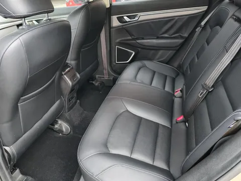 Geely Emgrand GS