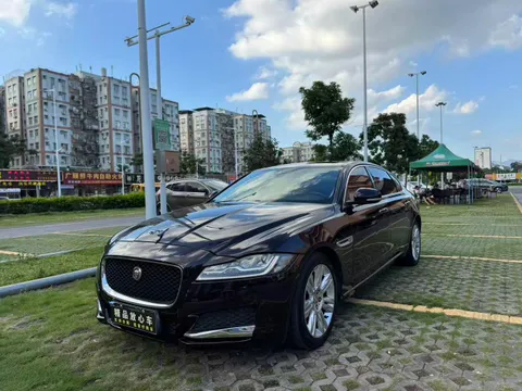 Jaguar XFL