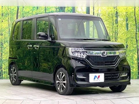 Honda N-BOX Custom