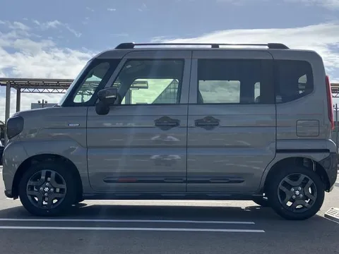 Suzuki Spacia Gear