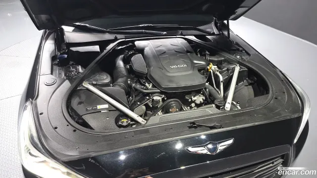 Genesis G90 (EQ900)