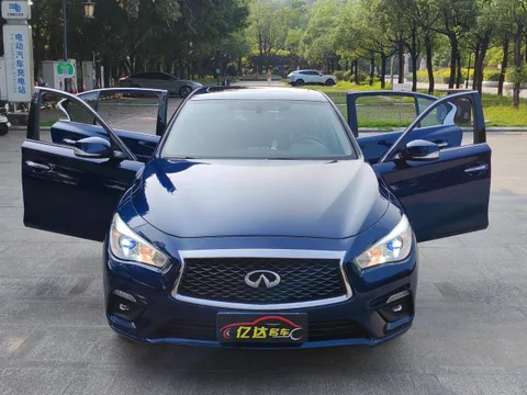 Infiniti Q50L
