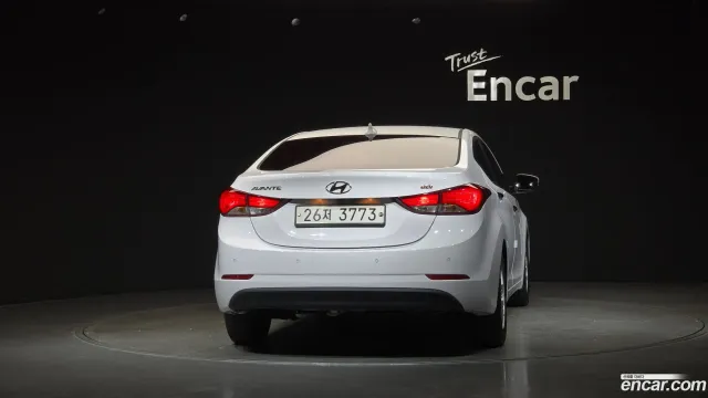 Hyundai Elantra (Avante)