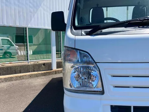 Mazda Scrum Truck