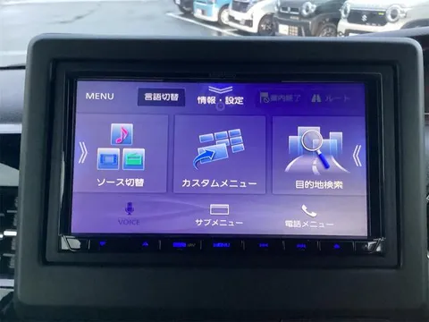Honda N-BOX Custom