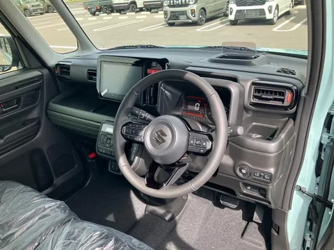 Suzuki Spacia Gear