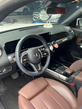 Mercedes-Benz Mercedes-Benz GLB