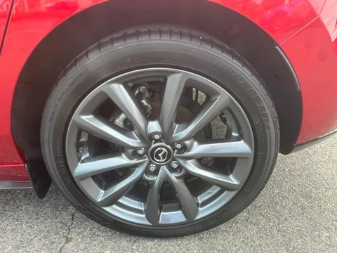 Mazda MAZDA3 Fastback