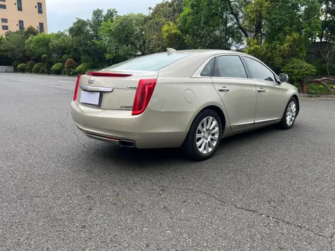 Cadillac XTS
