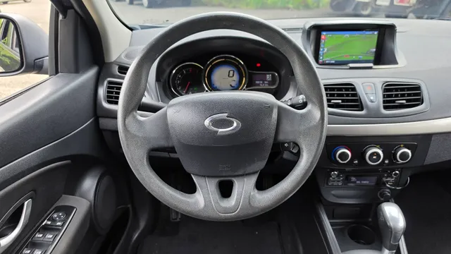 Renault SM3