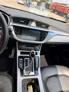 Geely Emgrand GL