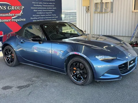 Mazda MX-5 (Roadster)