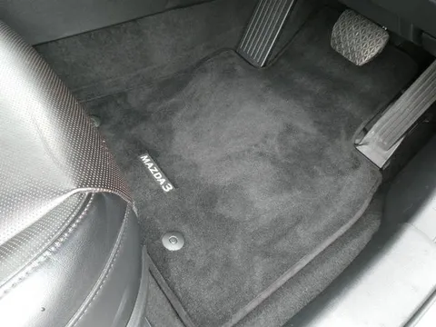 Mazda MAZDA3 Sedan