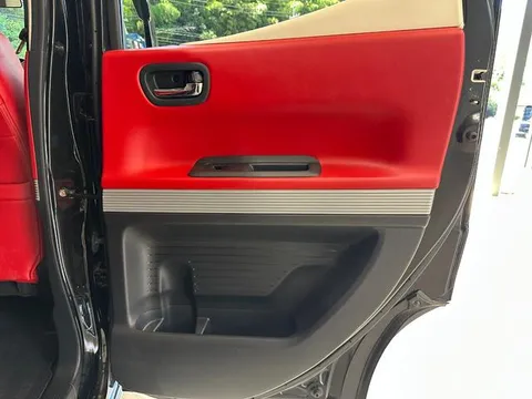 Honda N-BOX Slash