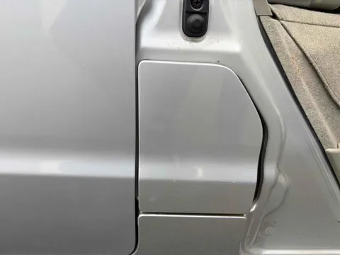 Mitsubishi Minicab Van