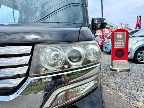 Honda N-BOX Custom