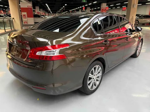 Peugeot 408