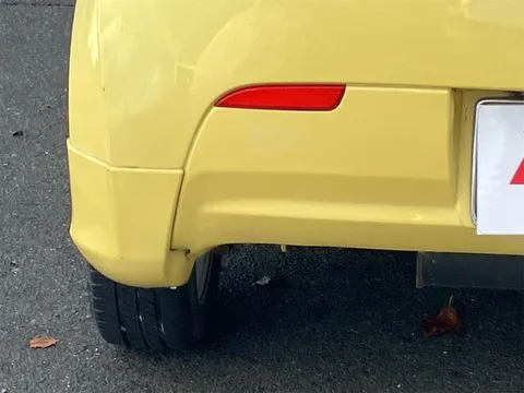 Subaru R1