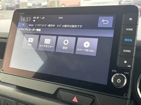 Honda N-BOX Custom