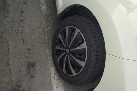 BYD F0