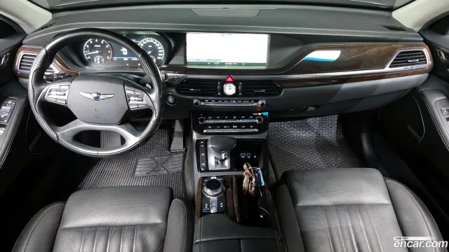 Genesis G90 (EQ900)
