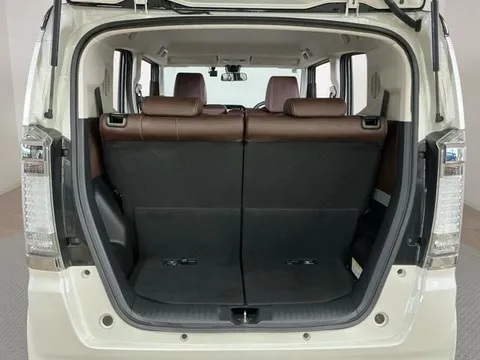 Honda N-BOX Slash