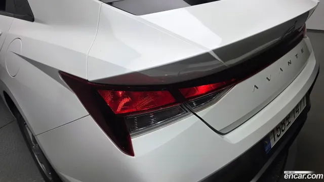 Hyundai Elantra (Avante)