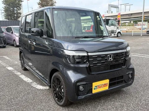 Honda N-BOX Custom