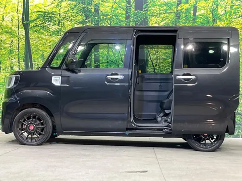 Toyota Pixis Mega