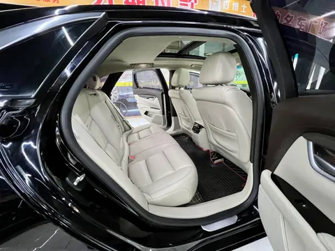 Cadillac XTS