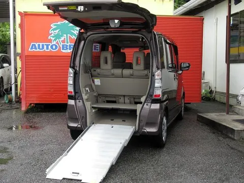 Honda N-BOX Plus